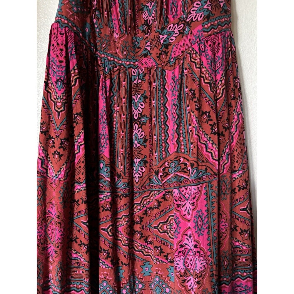 Torrid Women's Flirty Colorful Midi. Short Sleeve. Size 0 Plus - Picture 3 of 5